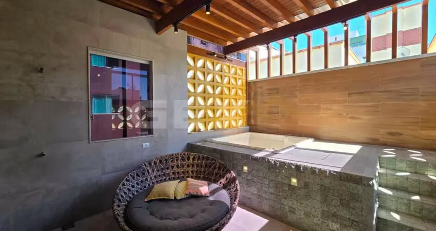 Cobertura com 04 quartos e espaço gourmet completo no bairro centro