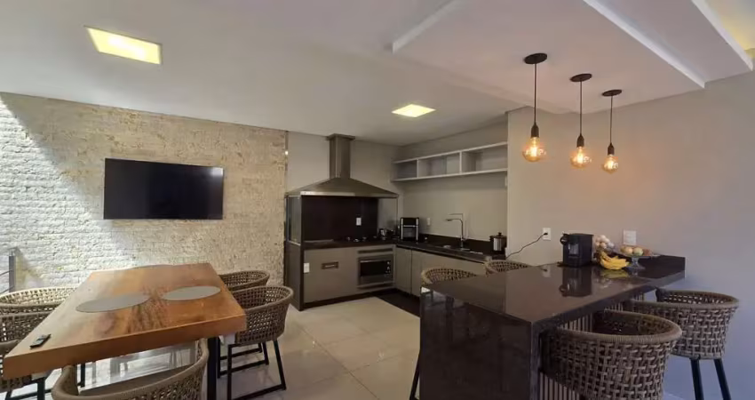 Cobertura à venda no centro, 4 quartos, 2 suítes e espaço gourmet completo.