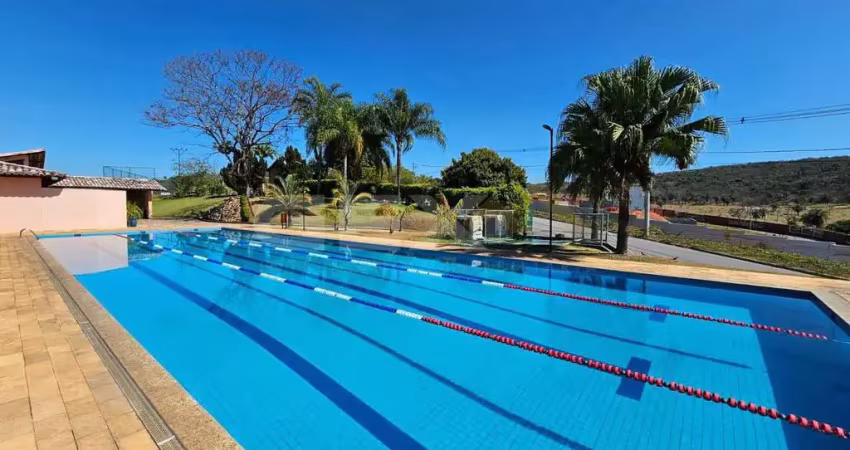 Lote à venda no condomínio vistadoro aquaville com 624 m².