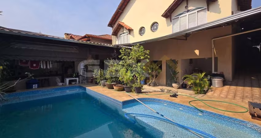 Casa à venda no bairro São Judas Tadeu, com 4 quartos sendo 1 suíte, área gourme
