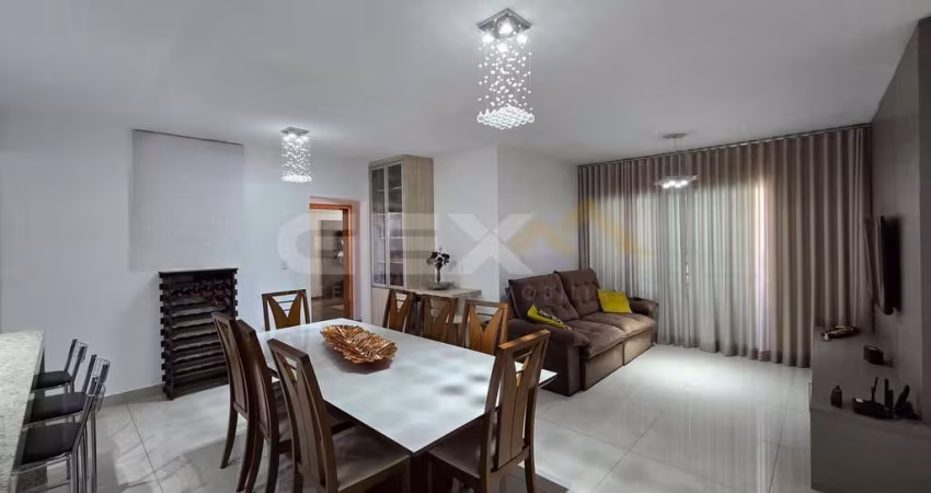 Apartamento à venda no Centro, 3 quartos sendo 1 suíte.