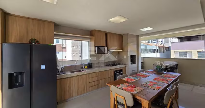 Cobertura duplex à venda no Sidil, 3 quartos sendo 1 suíte e cozinha gourmet.