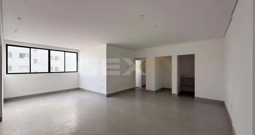 Apartamento à venda no centro com 3 quartos sendo 1 suíte.