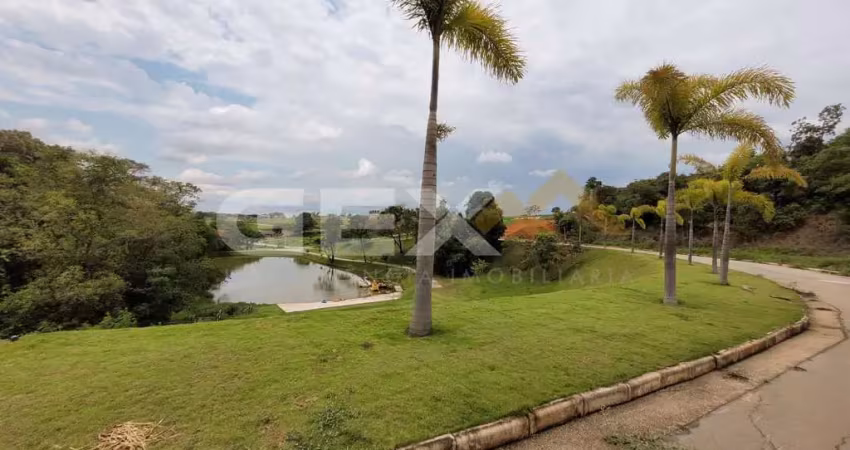 Vende-se lote em condomínio fechado vésper medindo 800m² (25m x 32m).