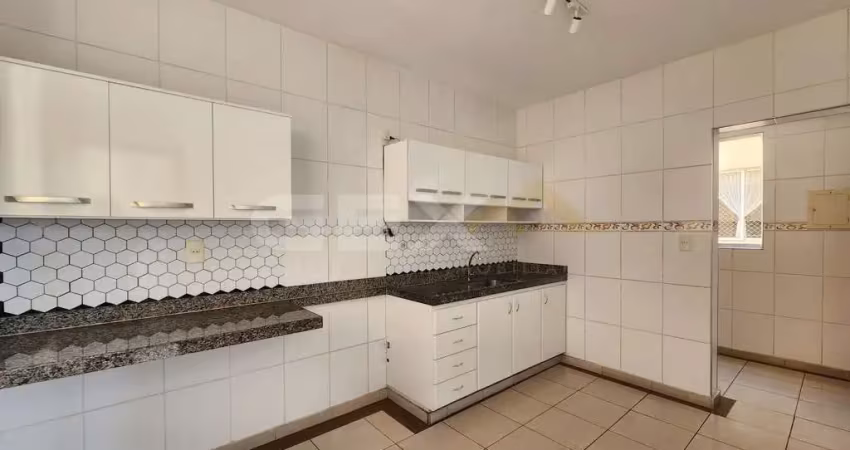 Apartamento à venda no bairro Bom Pastor, 3 quartos, 1 suíte com sacada e 2 vaga