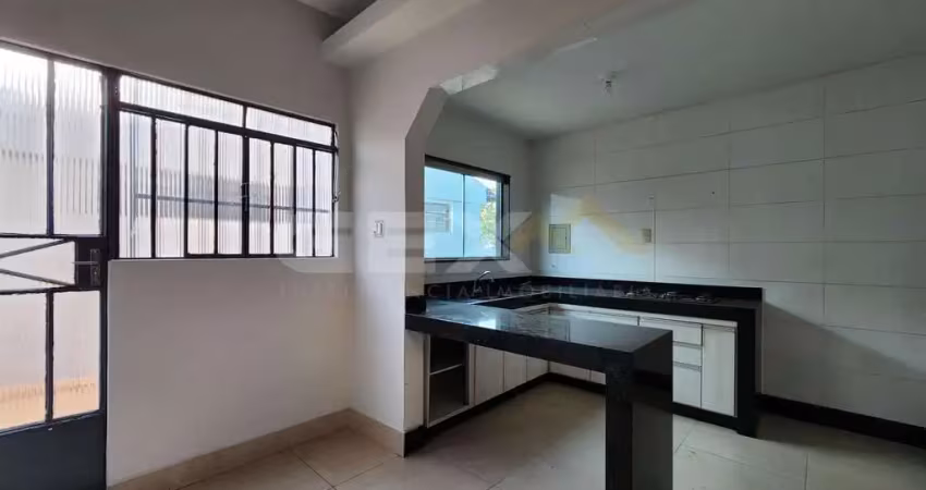 Casa à venda no esplanada, 3 quartos, 1 suíte, área gourmet e 6 vagas.