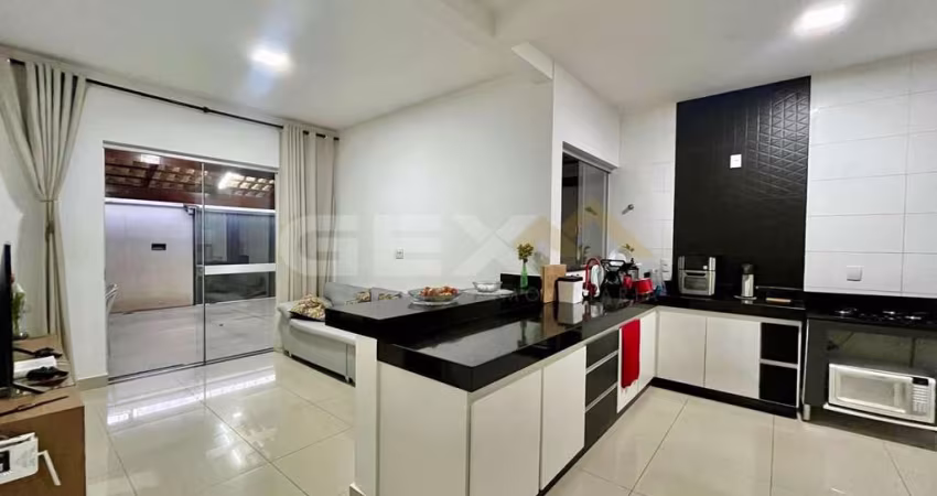 Casa à Venda no Bairro Rancho Alegre, 3 quartos e 3 vagas.