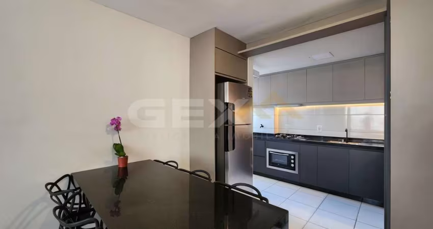 Apartamento à venda em Condomínio, 2 quartos e 1 vaga.