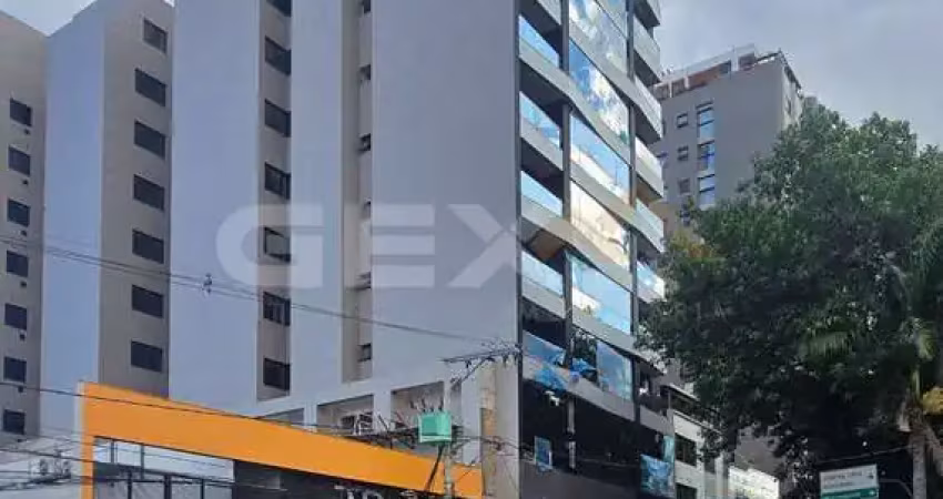 Apartamento à venda no centro, 3 quartos, 2 suítes e 3 vagas.