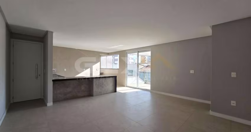 Apartamento à venda no Centro, 3 quartos, 2 suítes e 3 vagas.