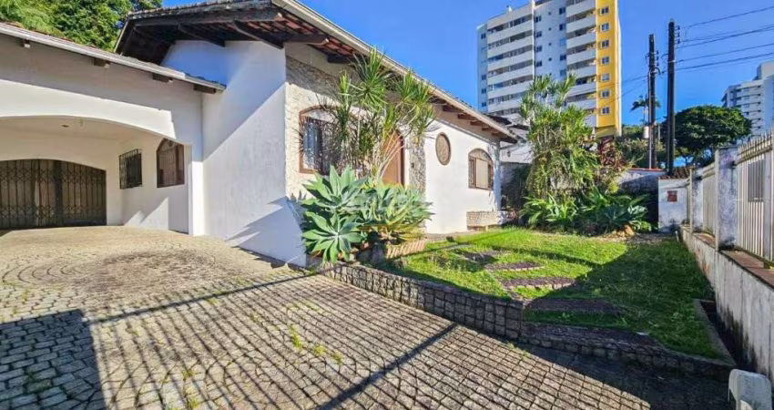 CASA no ANITA GARIBALDI com 3 quartos para VENDA, 160 m²