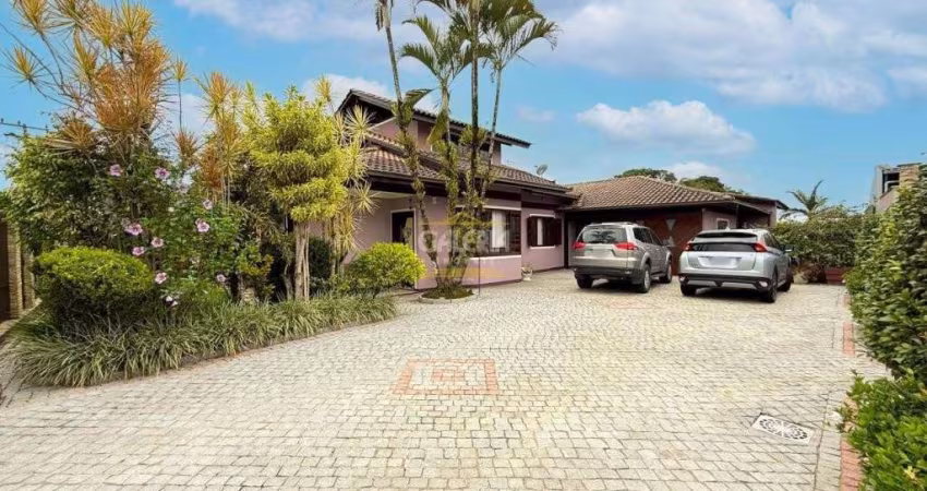 CASA no CENTRO (PIRABEIRABA) com 3 quartos para VENDA, 268 m²