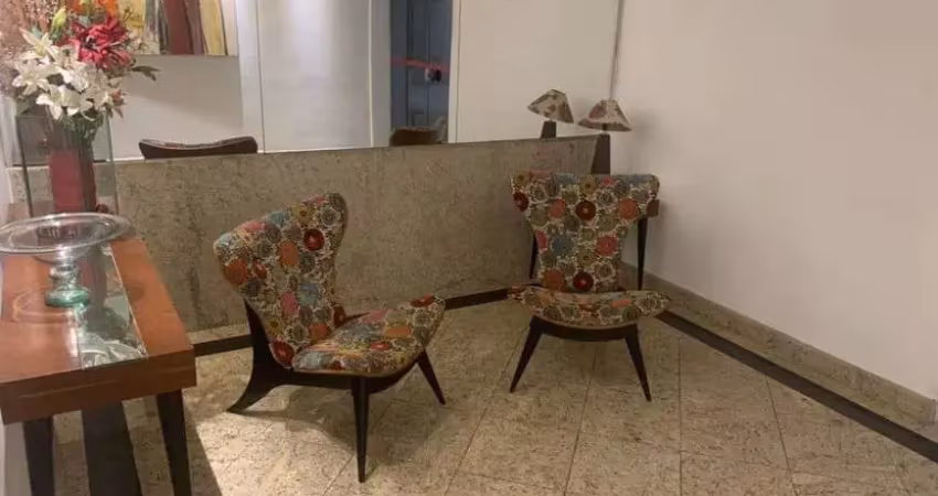 Excelente Apartamento na Rua Paulo Alves 110 no Ingá