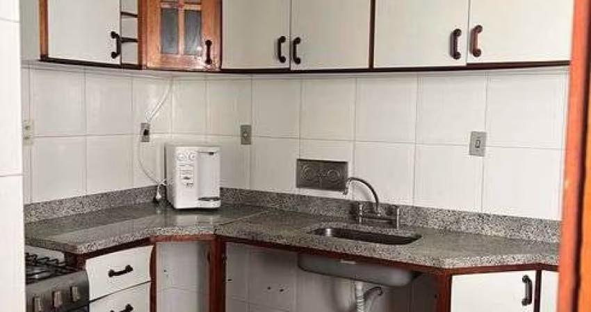 Excelente Apartamento na Rua Pereira da Silva 119 em Icaraí.