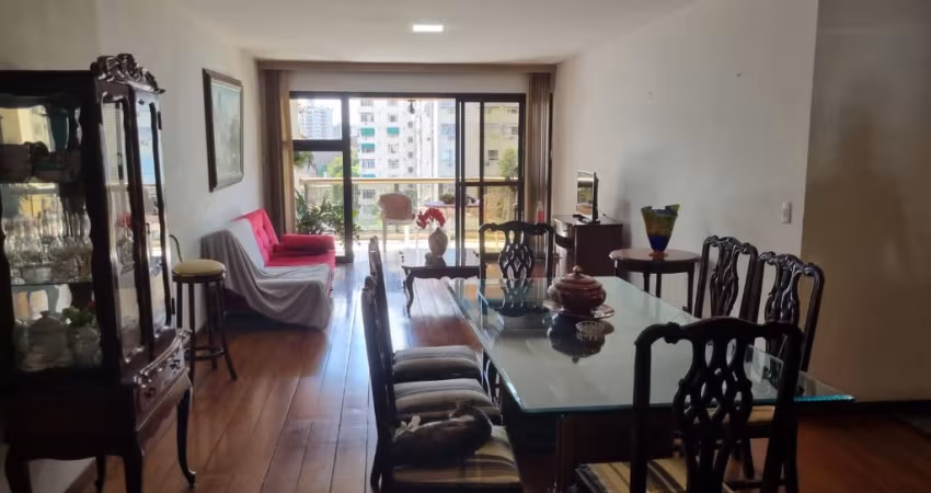 Excelente Apartamento de Altíssimo Padrão em Icarai