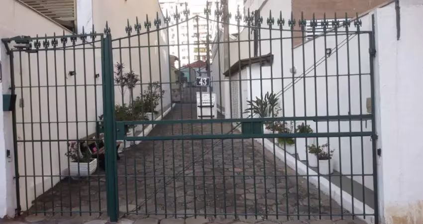 Excelente casa em vila super bem localizada  na rua professor otacílio em santa rosa - niterói