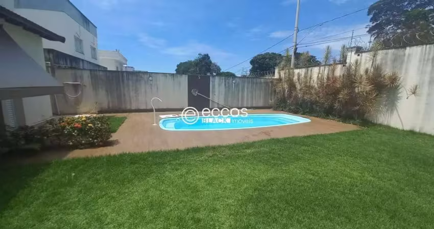 Casa em condomínio para aluguel, 3 quartos, 3 suítes, 2 vagas, saraiva - uberlândia/mg