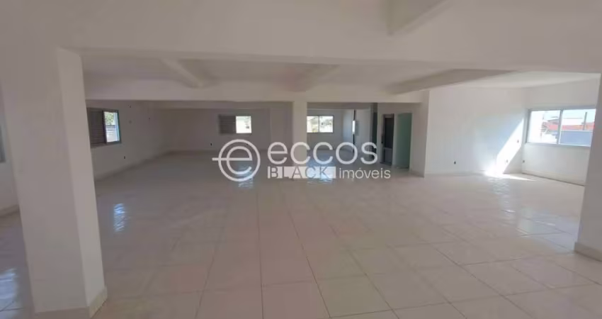 Imóvel Comercial para aluguel, Granada - Uberlândia/MG