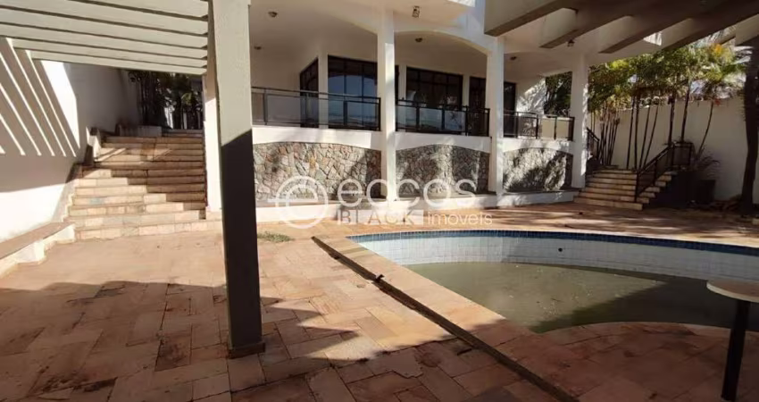 Casa para aluguel, 6 quartos, 6 suítes, 4 vagas, Morada da Colina - Uberlândia/MG