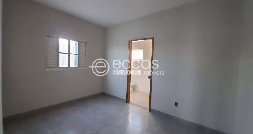 Casa à venda, 2 quartos, 1 suíte, 1 vaga, Laranjeiras - Uberlândia/MG