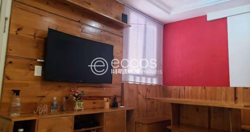 Apartamento à venda, 3 quartos, 1 suíte, 1 vaga, Brasil - Uberlândia/MG