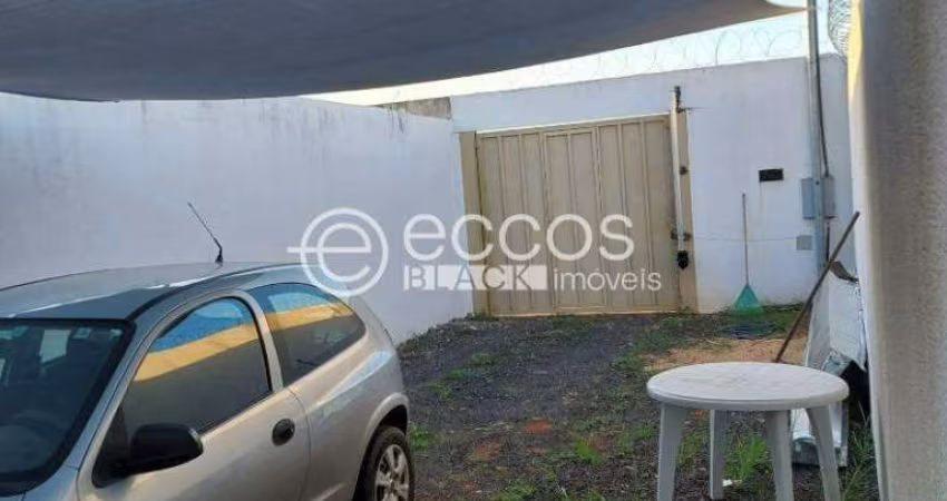 Casa à venda, 2 quartos, 1 suíte, 3 vagas, Novo Mundo - Uberlândia/MG