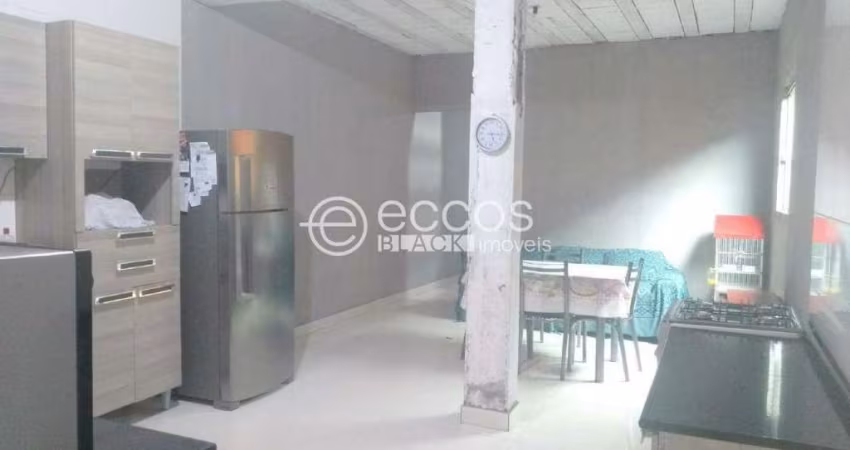 Casa à venda, 3 quartos, 1 suíte, 1 vaga, Taiaman - Uberlândia/MG
