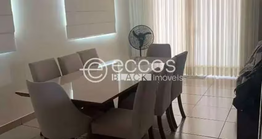 Casa à venda, 3 quartos, 1 suíte, 1 vaga, maravilha - uberlândia/mg