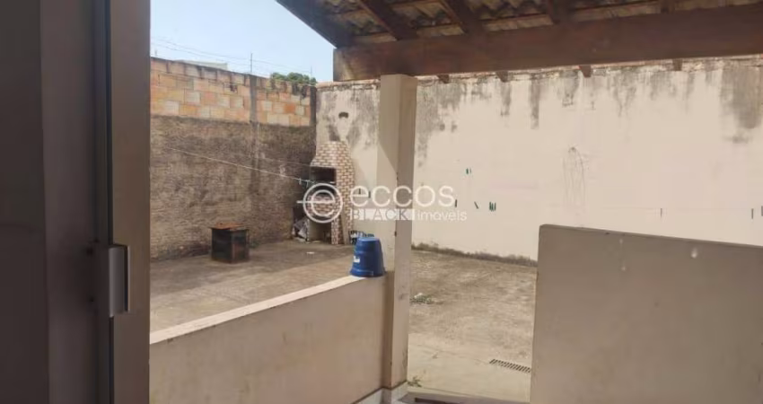 Casa à venda, 2 quartos, 1 suíte, 4 vagas, Jardim Canaã - Uberlândia/MG