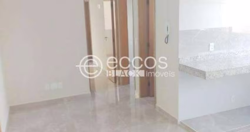 Apartamento à venda, 2 quartos, 1 suíte, 1 vaga, Martins - Uberlândia/MG