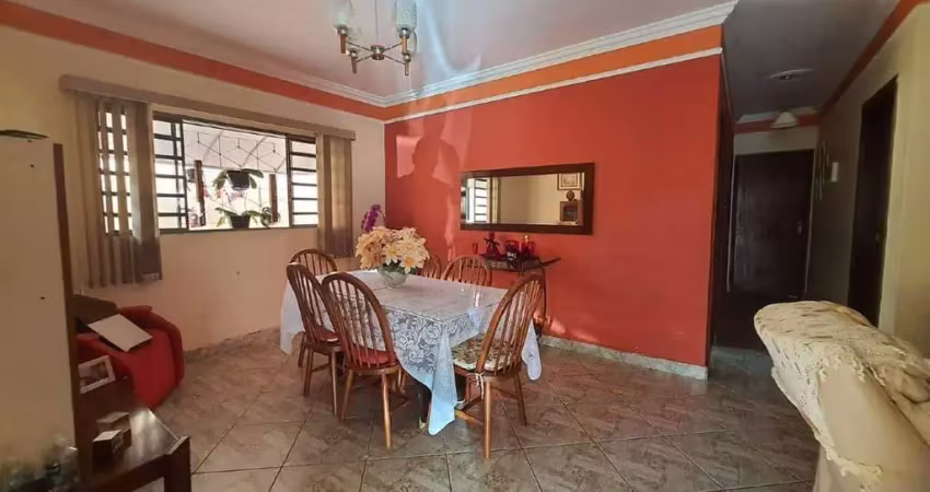 Casa à venda, 3 quartos, 1 suíte, 2 vagas, carajás - uberlândia/mg