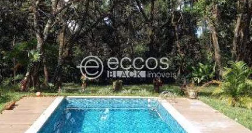 Chácara à venda, 4 quartos, 1 suíte, 5 vagas, Chácaras Eldorado - Uberlândia/MG