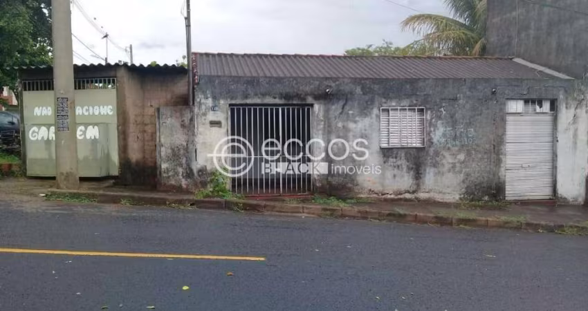 Casa à venda, 3 quartos, 1 suíte, 2 vagas, Jardim Brasília - Uberlândia/MG