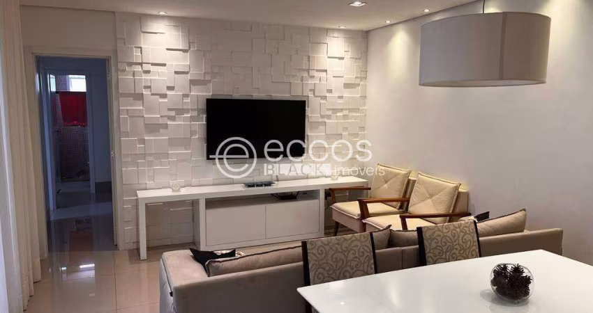 Apartamento à venda, 3 quartos, 1 suíte, 2 vagas, Segismundo Pereira - Uberlândia/MG
