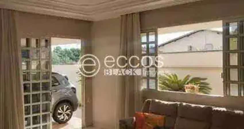 Casa à venda, 5 quartos, 1 suíte, 2 vagas, vigilato pereira - uberlândia/mg