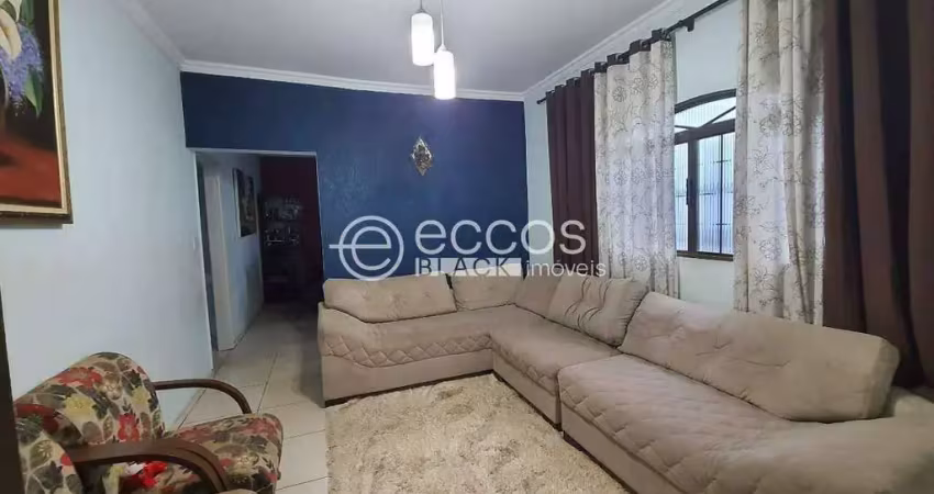 Casa à venda, 4 quartos, 1 suíte, 2 vagas, brasil - uberlândia/mg