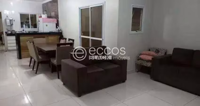 Casa em condomínio à venda, 3 quartos, 1 suíte, 2 vagas, jardim holanda - uberlândia/mg