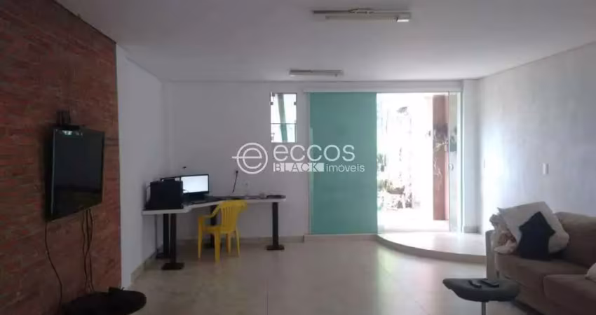 Casa à venda, 4 quartos, 4 suítes, 4 vagas, alto umuarama - uberlândia/mg