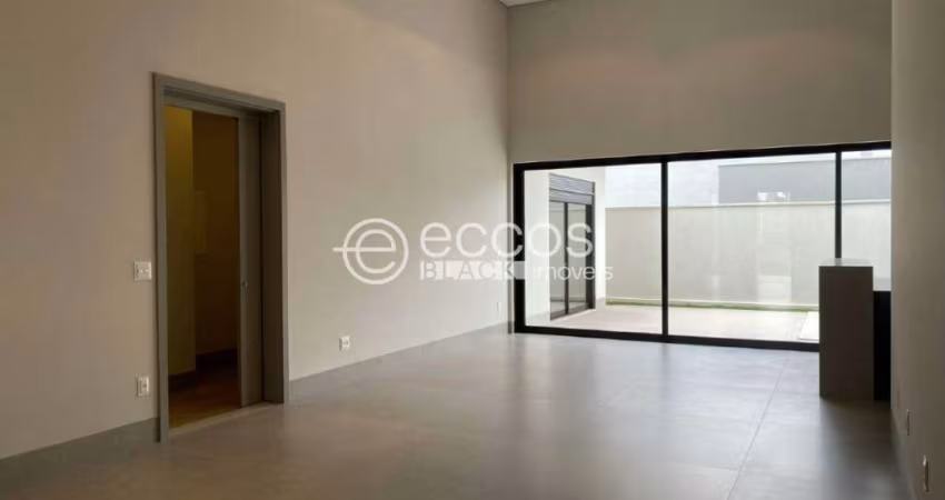 Casa em condomínio à venda, 3 quartos, 3 suítes, 2 vagas, Laranjeiras - Uberlândia/MG