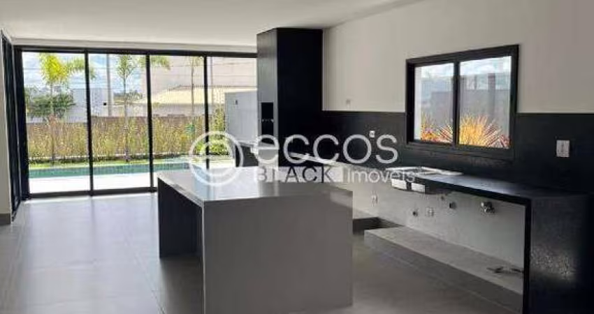 Casa em condomínio à venda, 4 quartos, 4 suítes, 2 vagas, Gávea - Uberlândia/MG