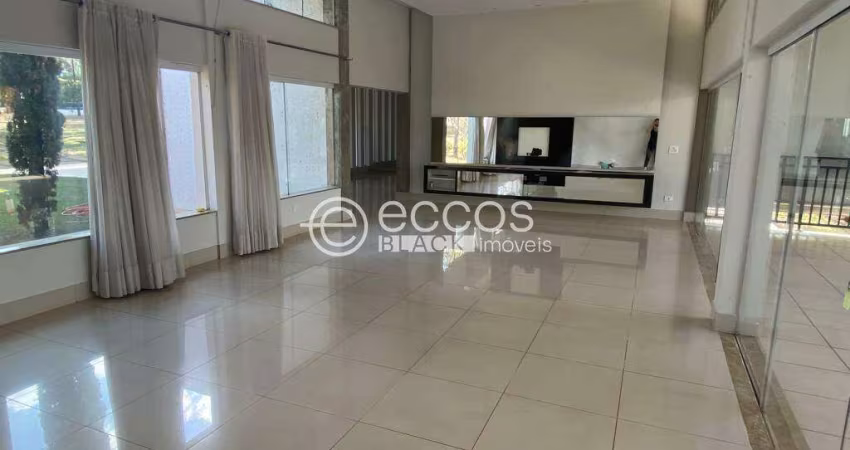 Casa em condomínio à venda, 5 quartos, 2 suítes, 4 vagas, Tocantins - Uberlândia/MG