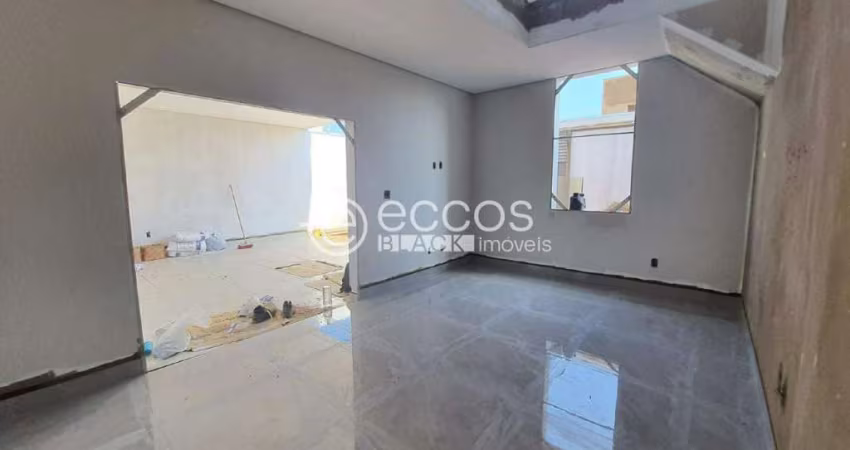 Casa à venda, 3 quartos, 1 suíte, 2 vagas, Aclimação - Uberlândia/MG