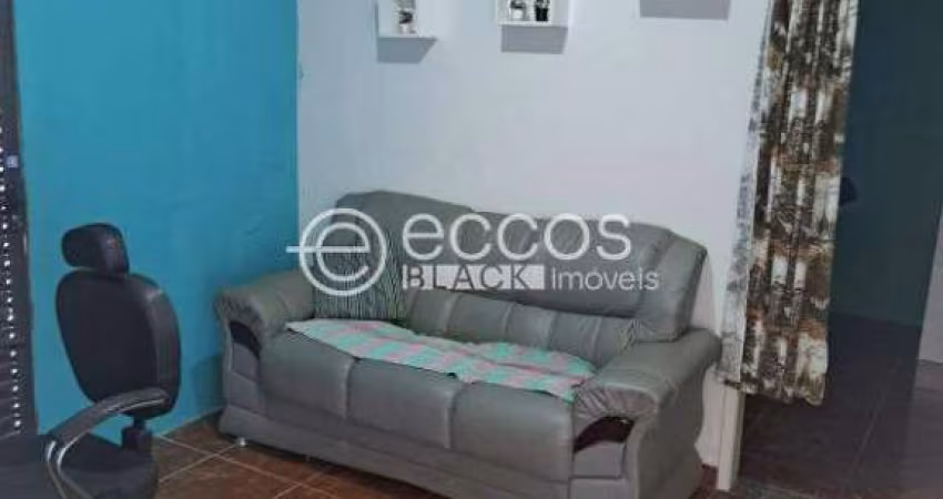 Casa à venda, 6 quartos, 2 suítes, 3 vagas, Custódio Pereira - Uberlândia/MG
