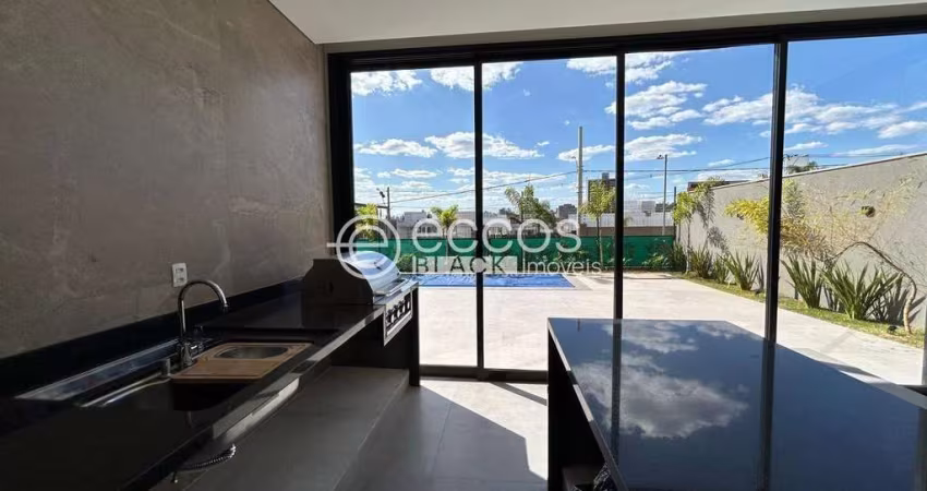 Casa em condomínio à venda, 3 quartos, 3 suítes, 2 vagas, Gávea - Uberlândia/MG