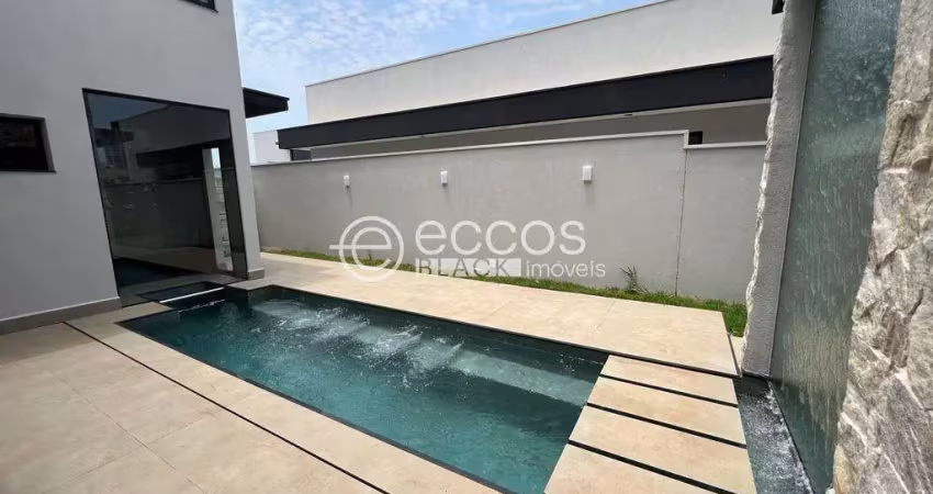 Casa em condomínio à venda, 4 quartos, 3 suítes, 5 vagas, Jardim Sul - Uberlândia/MG