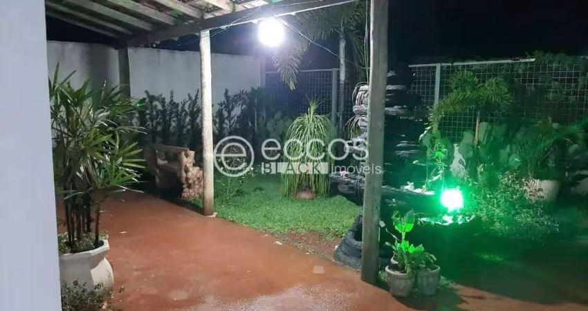 Chácara à venda, 3 quartos, 1 suíte, área rural de uberlândia - uberlândia/mg