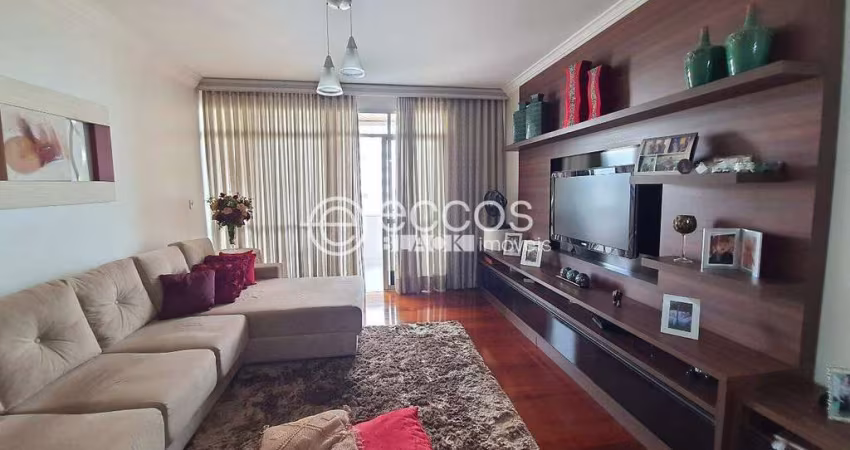 Apartamento à venda, 4 quartos, 1 suíte, 5 vagas, Nossa Senhora Aparecida - Uberlândia/MG