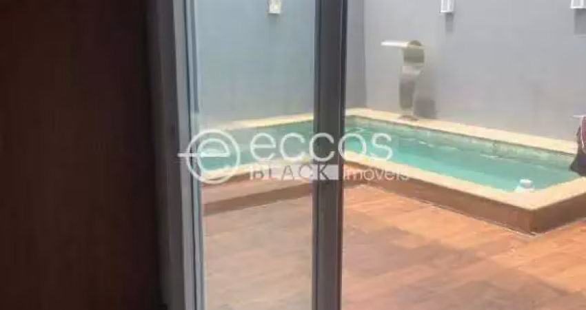 Casa em condomínio à venda, 3 quartos, 2 suítes, 1 vaga, novo mundo - uberlândia/mg