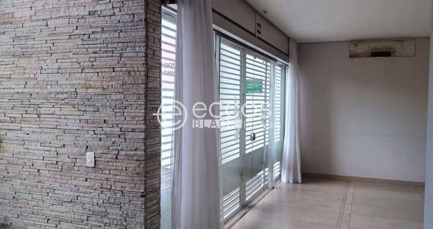 Imóvel Comercial para aluguel, 25 vagas, Morada da Colina - Uberlândia/MG