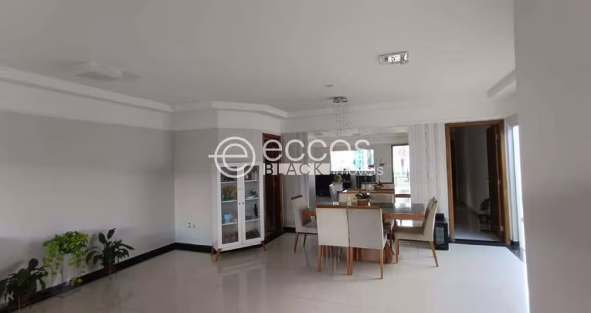 Casa em condomínio à venda, 3 quartos, 1 suíte, Jardim Holanda - Uberlândia/MG